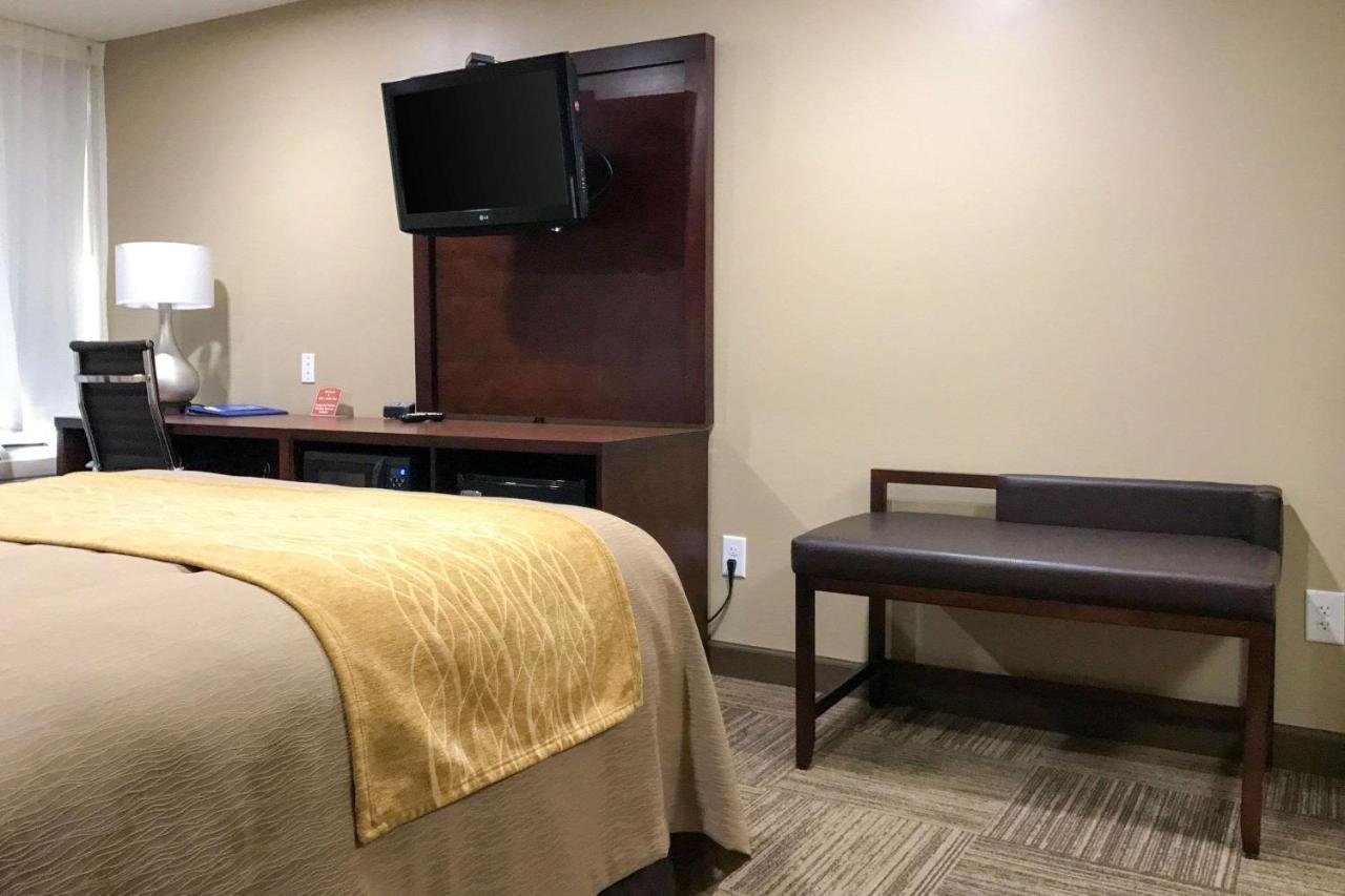 Giles Hotel Inn And Suites Pulaski Buitenkant foto
