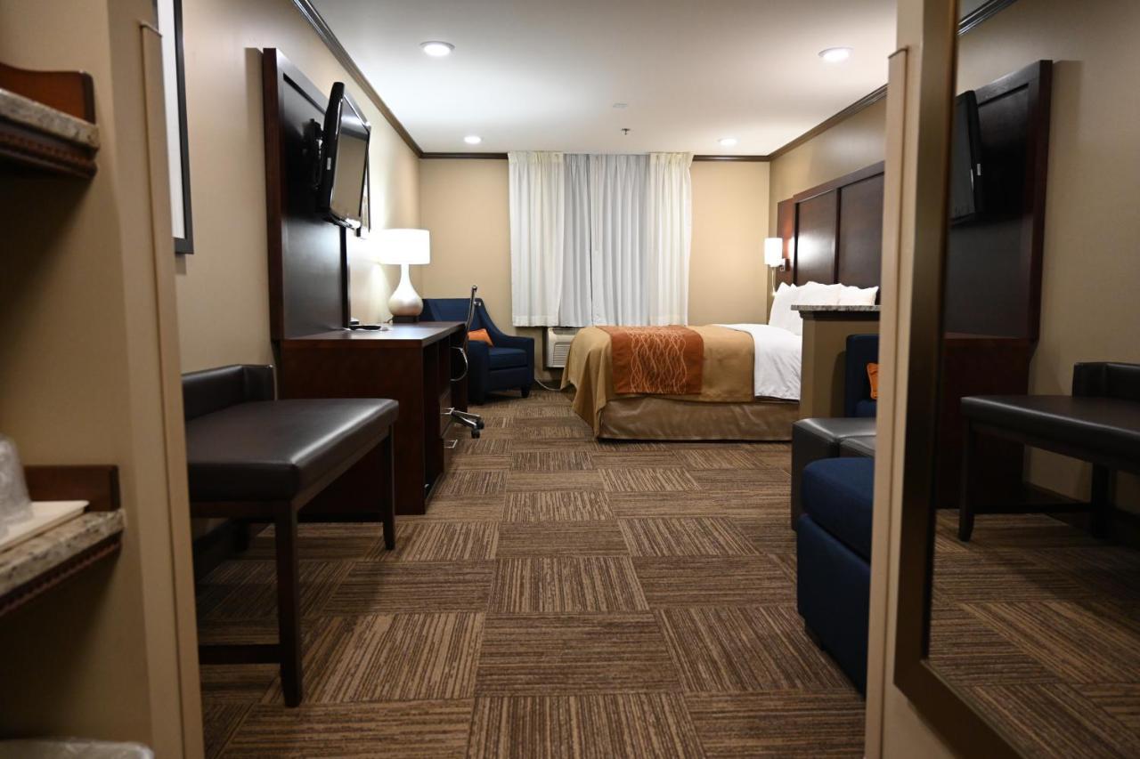 Giles Hotel Inn And Suites Pulaski Buitenkant foto