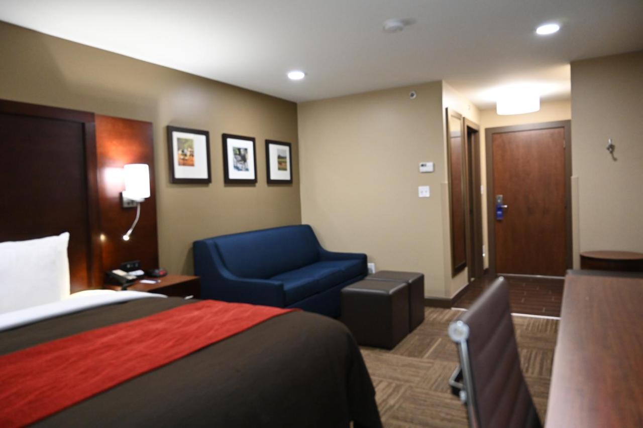 Giles Hotel Inn And Suites Pulaski Buitenkant foto
