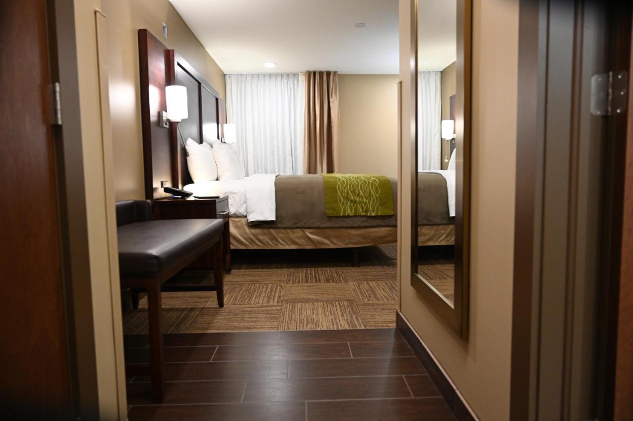Giles Hotel Inn And Suites Pulaski Buitenkant foto