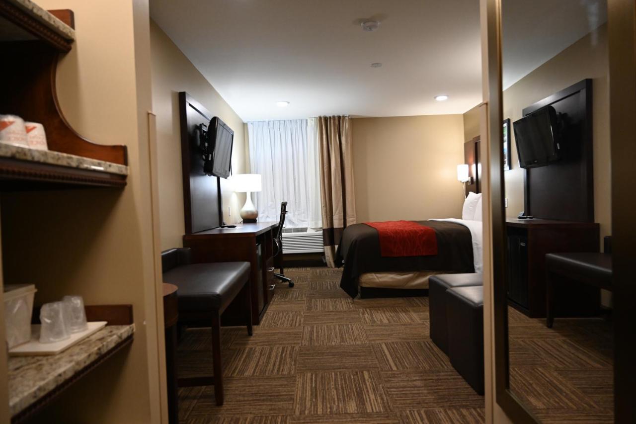Giles Hotel Inn And Suites Pulaski Buitenkant foto