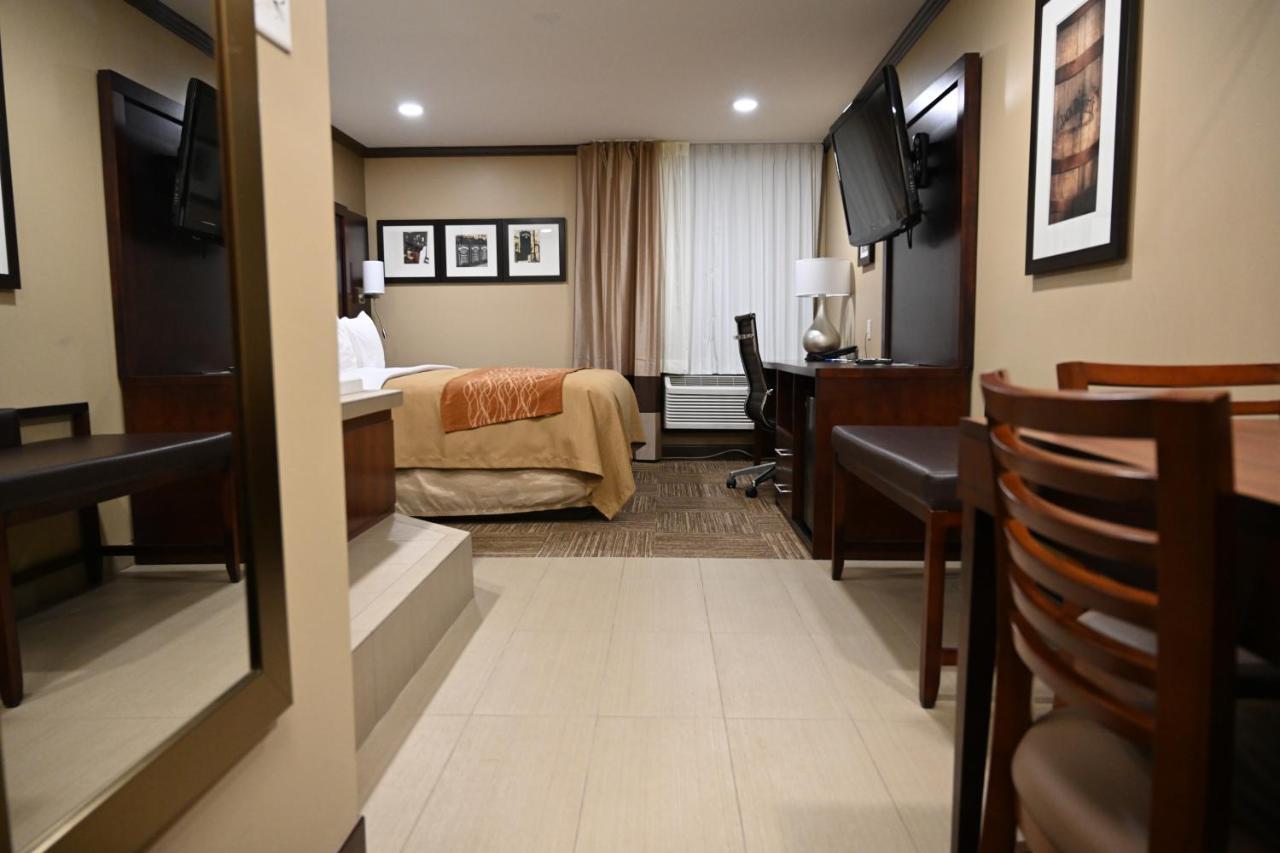 Giles Hotel Inn And Suites Pulaski Buitenkant foto