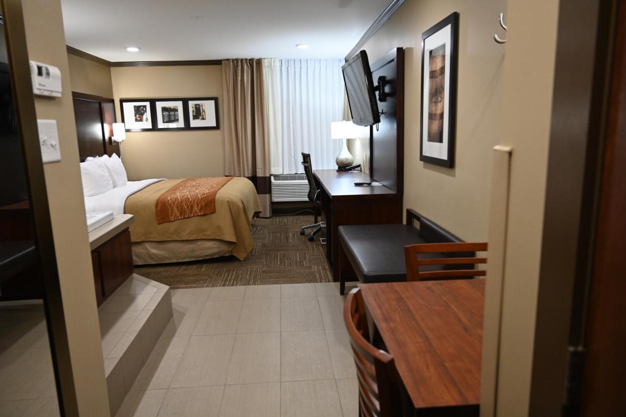 Giles Hotel Inn And Suites Pulaski Buitenkant foto