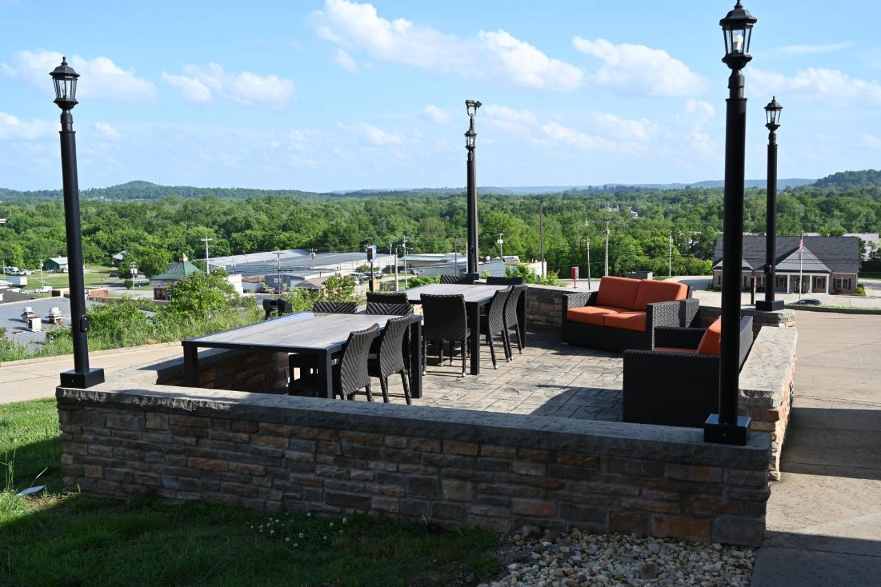 Giles Hotel Inn And Suites Pulaski Buitenkant foto
