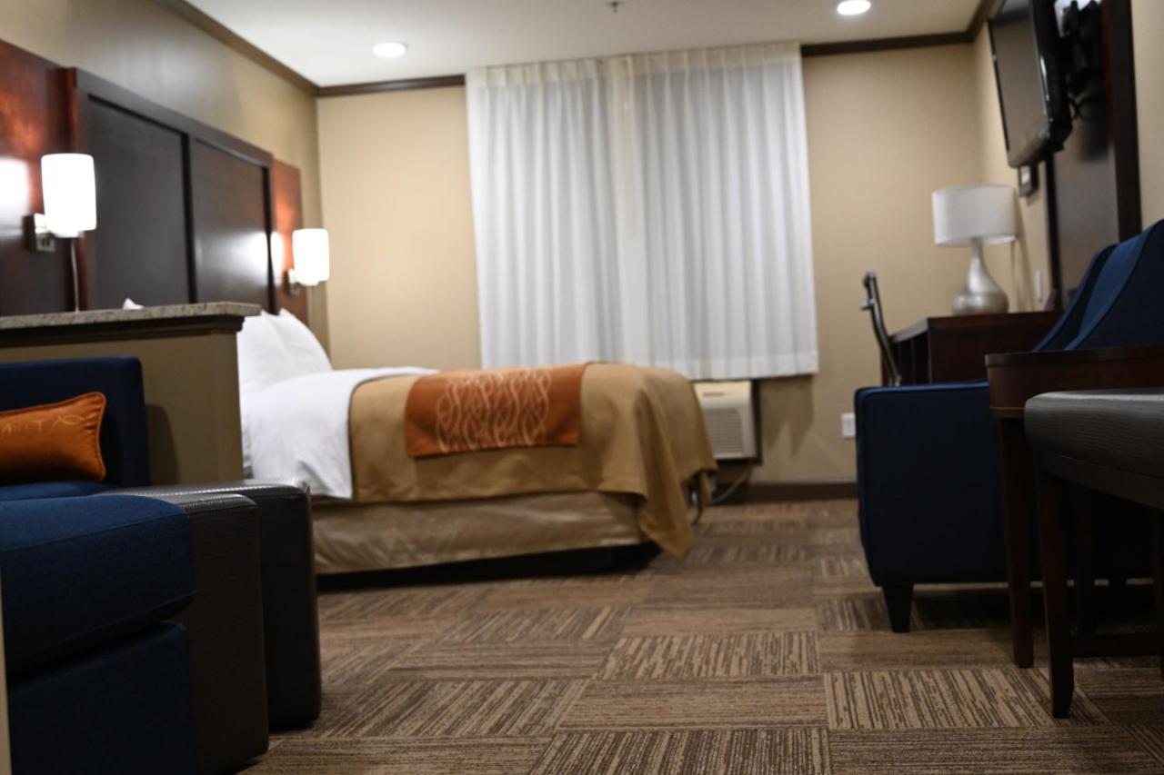 Giles Hotel Inn And Suites Pulaski Buitenkant foto