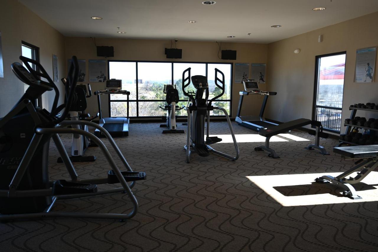 Giles Hotel Inn And Suites Pulaski Buitenkant foto