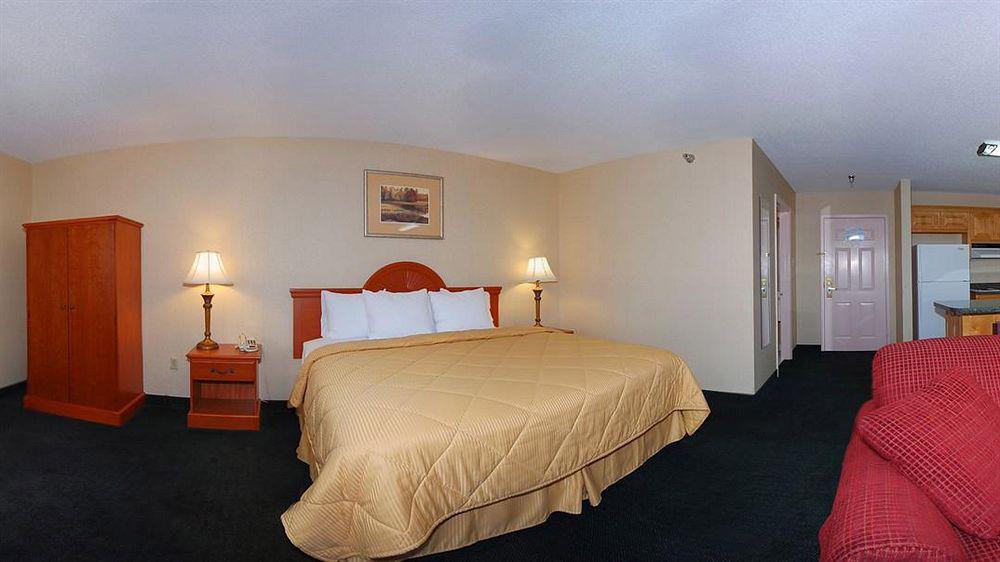 Giles Hotel Inn And Suites Pulaski Buitenkant foto
